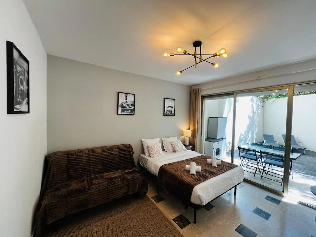 Villa Esterel Large Studio With Terrace Cannes 0*,