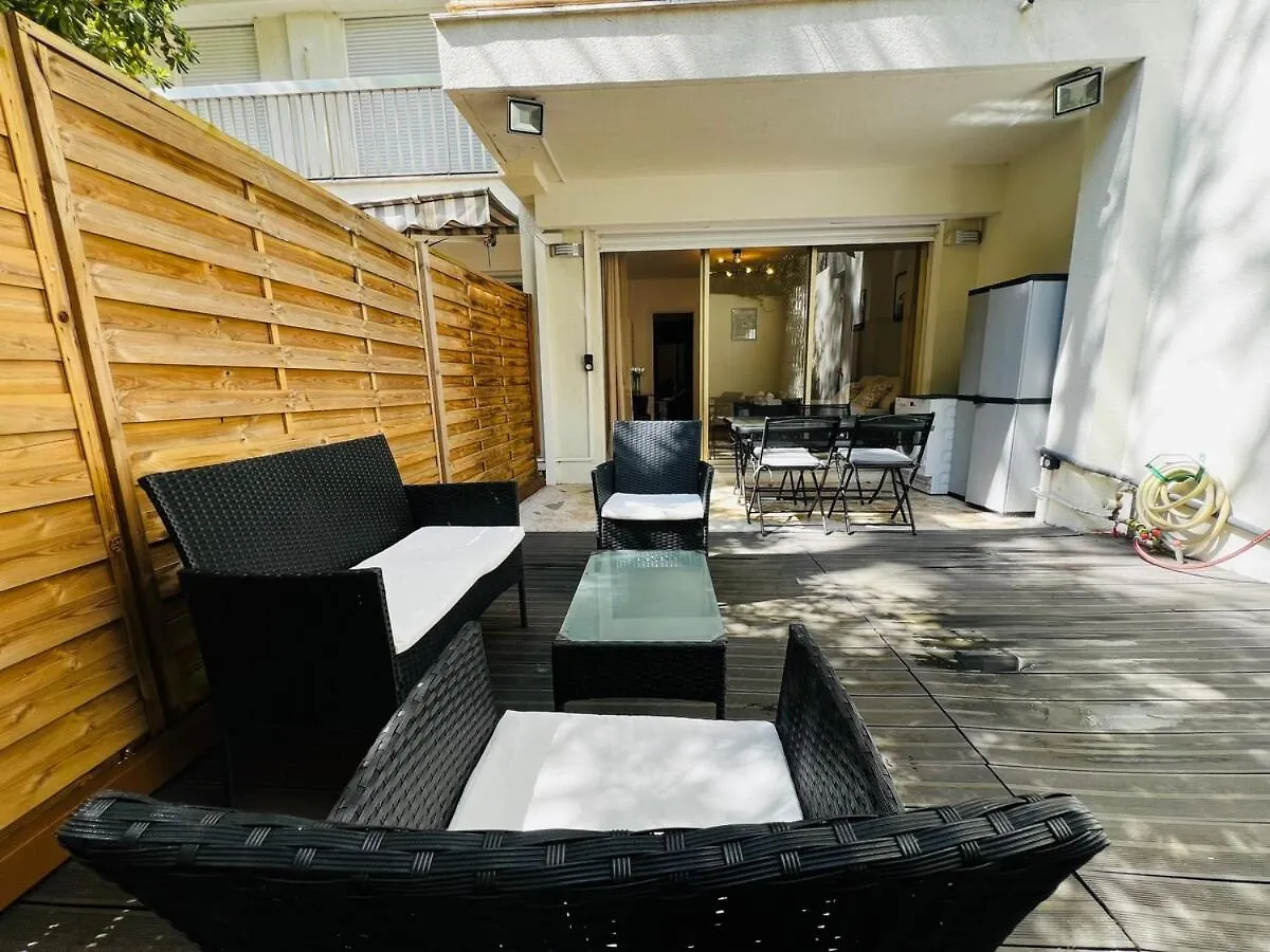 Apartment Villa Esterel Large Studio With Terrace Cannes France